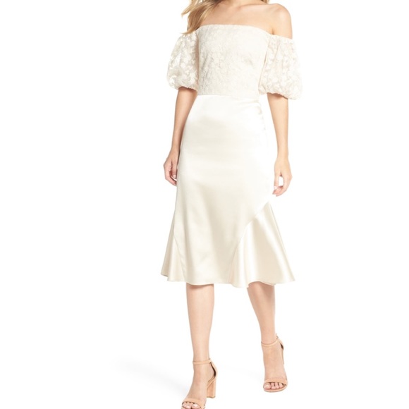Gal Meets Glam Adele Off The Shoulder Dress